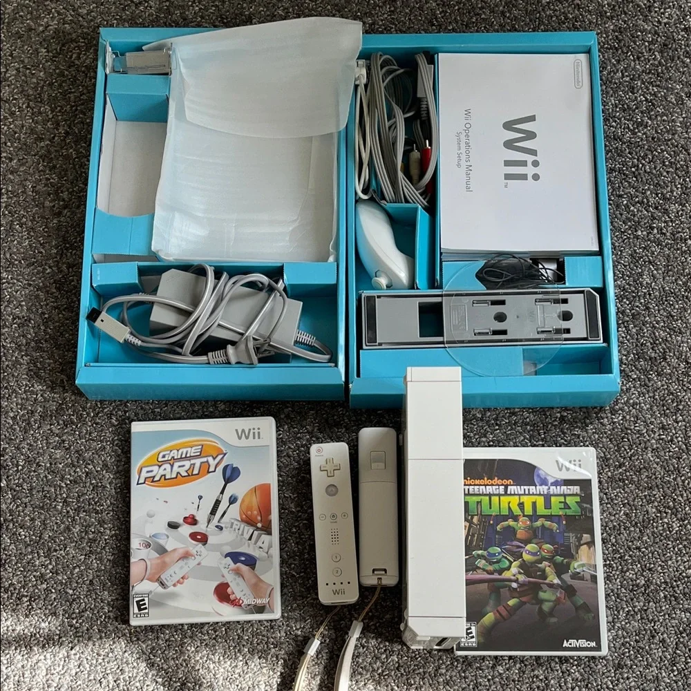Wii Console original bundle